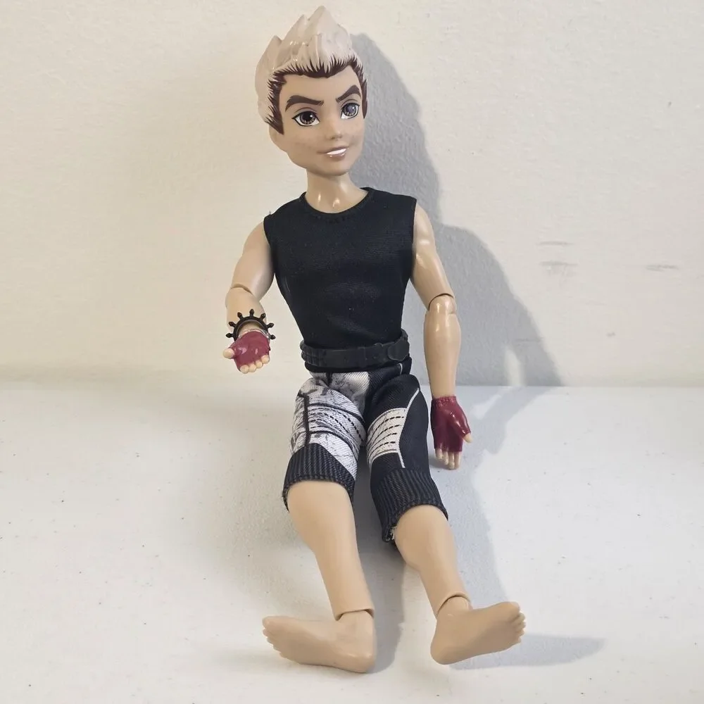 Disney Descendants Isle of the Lost Carlos De Vil Fashion Doll Clothes No Boots